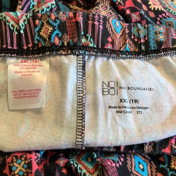 No Boundaries Multicolor Tribal Print Leggings Juniors XXL 19. - Picture 2 of 3
